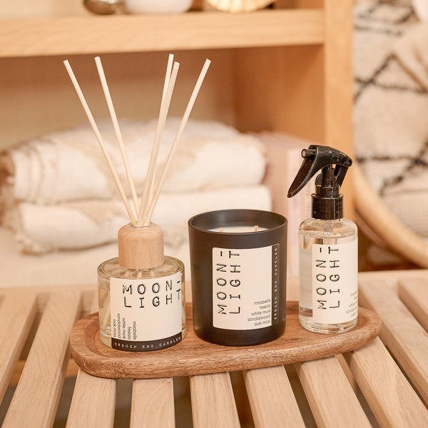 MOONLIGHT mirabelle, freesia, white-musk & oak-moss candle