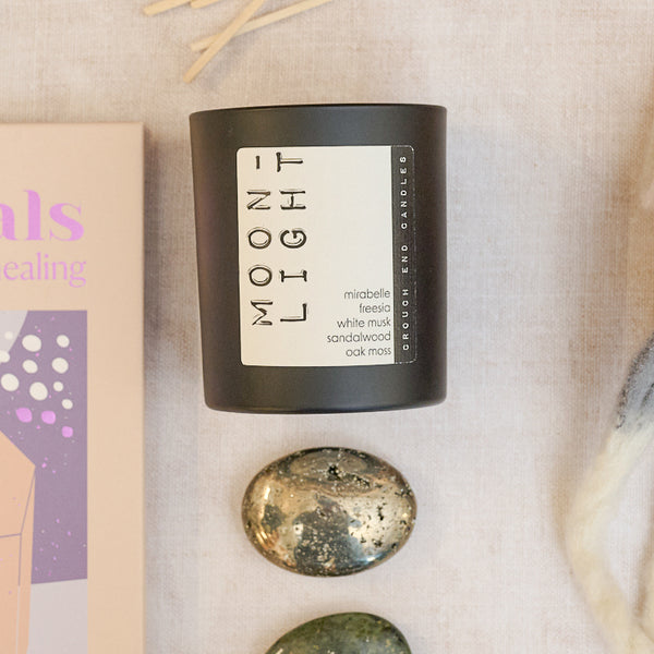 MOONLIGHT mirabelle, freesia, white-musk & oak-moss candle